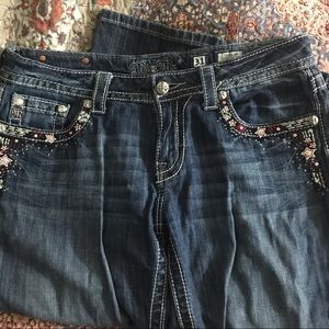 Miss me star crossed cuffed Capri size 31